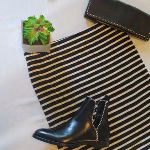 Bar III pencil skirt